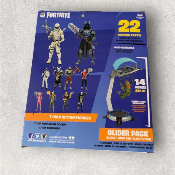 New 2019 Fortnite 7inch Articulated The Ice King Figure w/Stand & Accessories - Picture 5 of 6